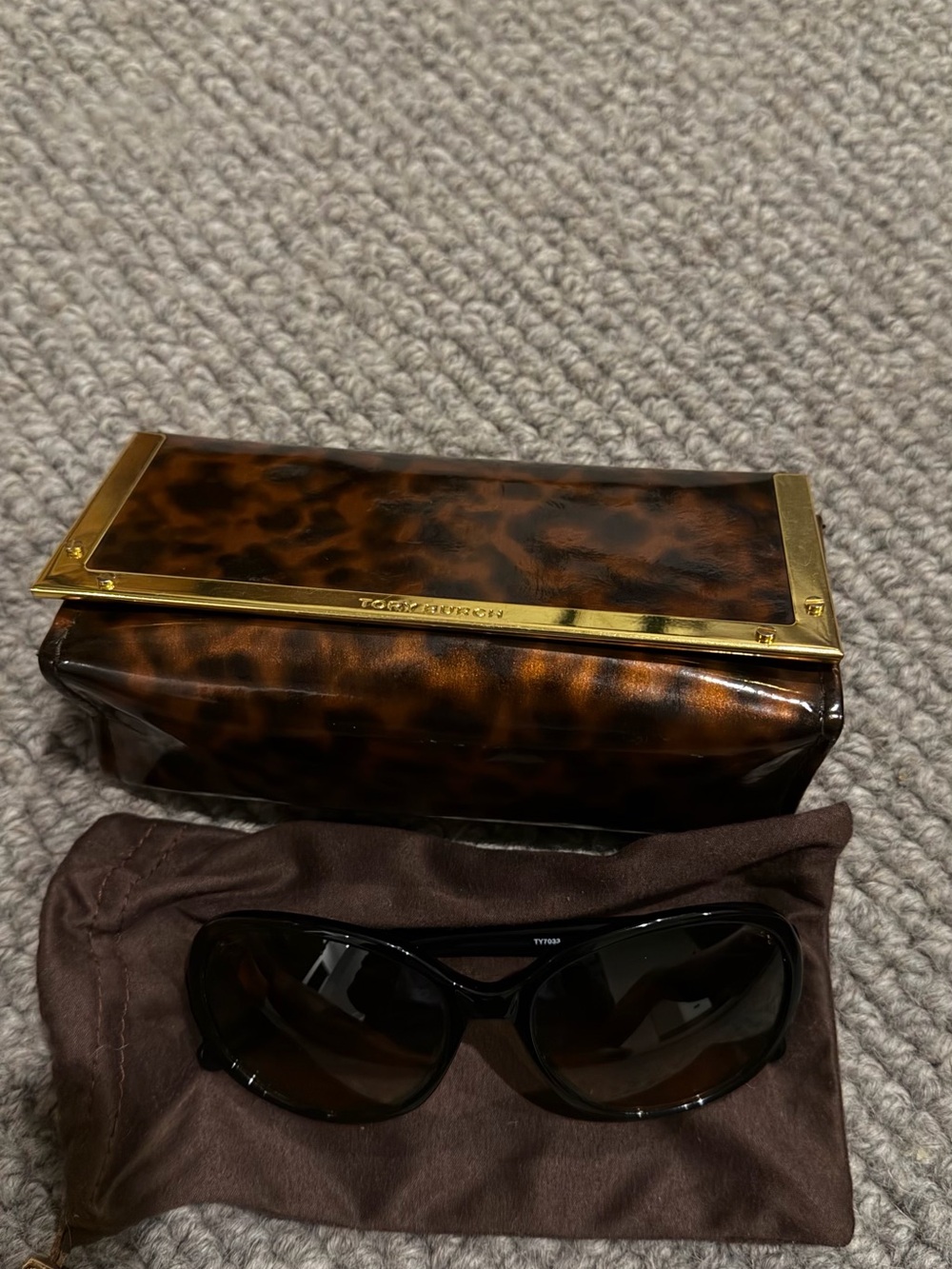 Tory Burch  Sunglasses Case with Black/Silver logo Sunglasses